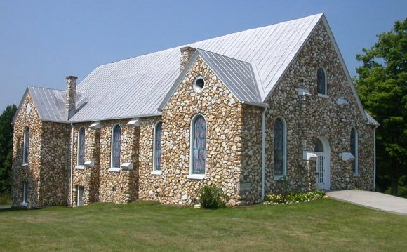 Buffalo Mountain rock church