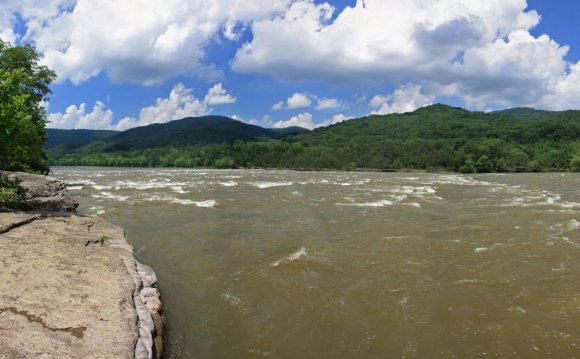 Brooks Falls, New River