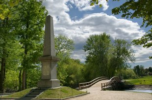 Minute guy National Park, Concord, MA by Jay Sullivan. CC-BY-SA-3.0 via Wikimedia Commons.